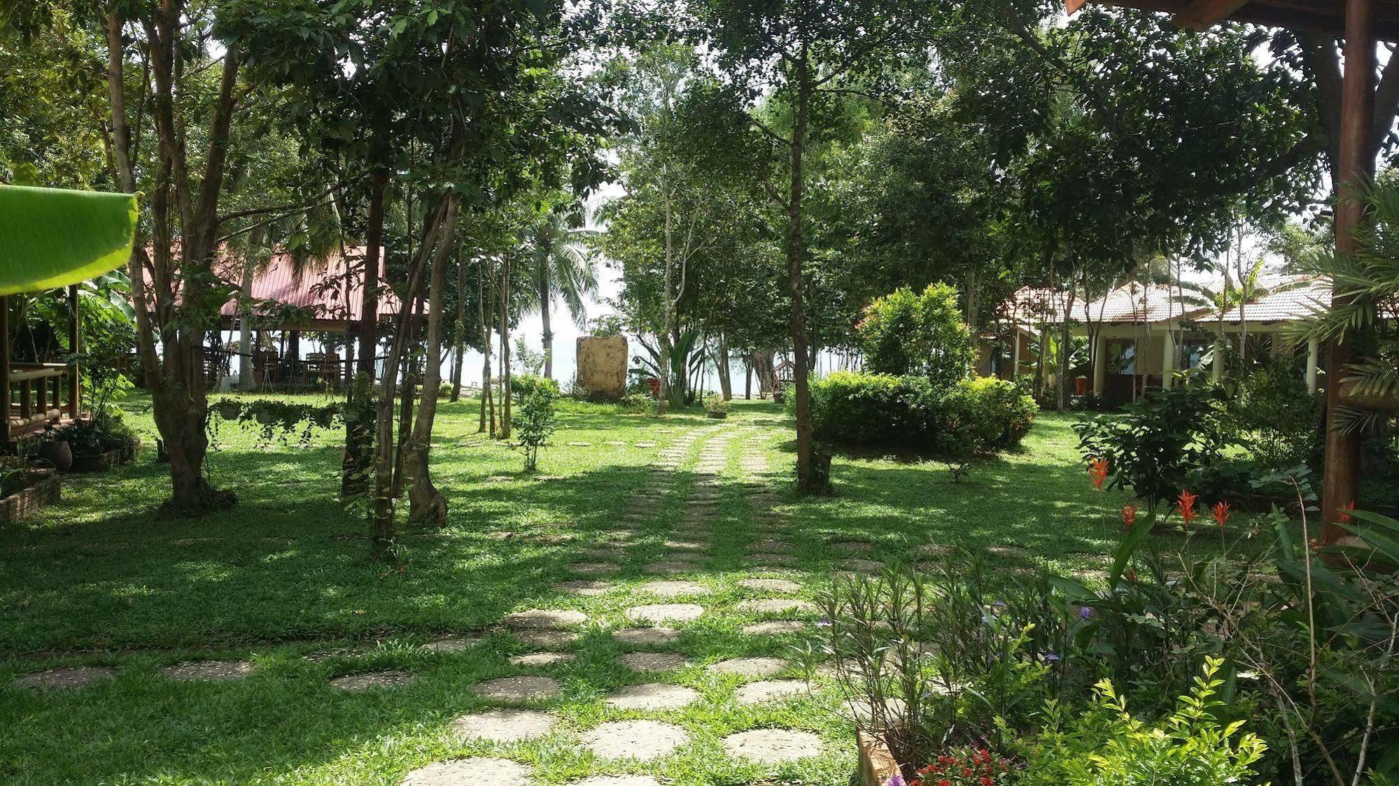 Wild Beach Phu Quoc Resort Bagian luar foto