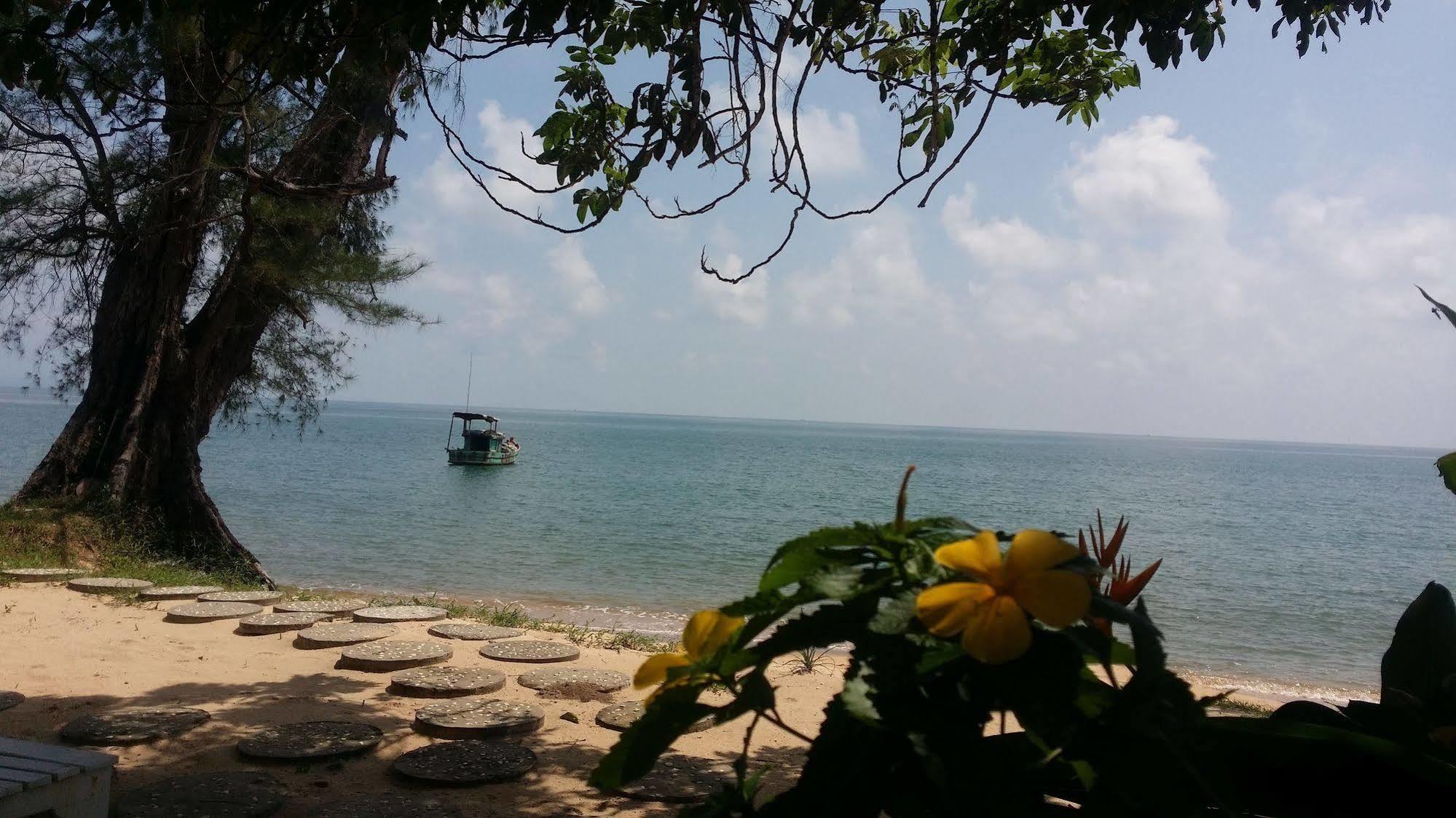 Wild Beach Phu Quoc Resort Bagian luar foto